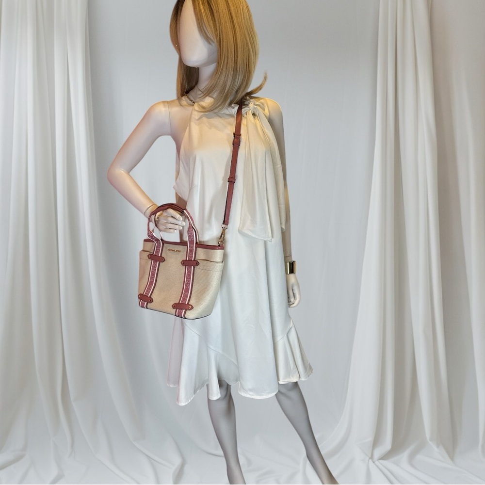 Michael Kors Maeve Logo Convertible Tote NWOT - Picture 16 of 16